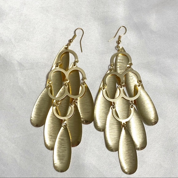 Chandelier earrings textured gold tone hook ear. Length 4 1/2” width 1 3/4” - Picture 4 of 5